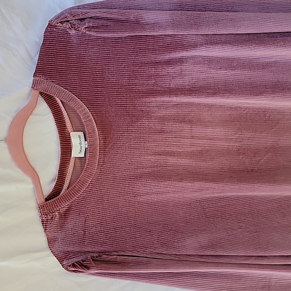 Heartloom Velvet Blouse in Dusty Rose - Picture 3 of 10